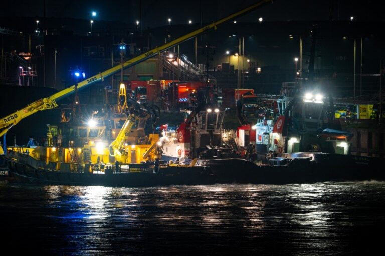 Onderzoek naar aanvaring tussen sleepboot en tanker