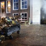 Containers in brand bij studentenhuizen Oude Delft