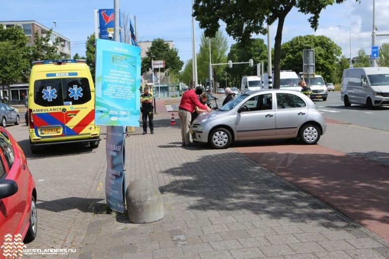 Scooter onderuit bij ongeluk Erasmusweg