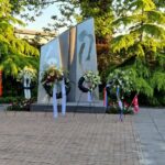 Bloemen bij herdenkingsmonument verdwenen