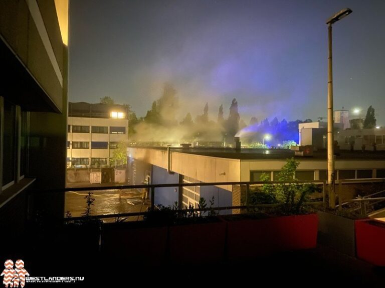 Flinke brand in loods bij Koperwerf