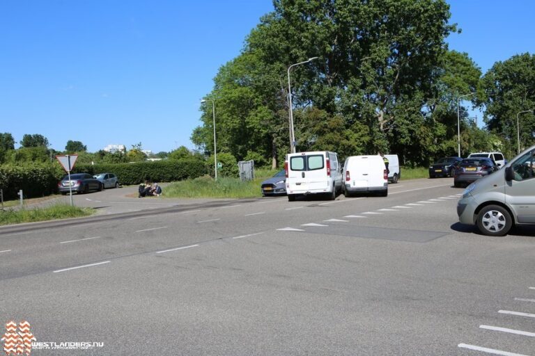 Gewonde bij ongeluk Poeldijkseweg
