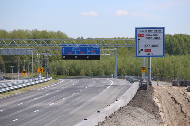 Eerste boetes uitgedeeld bij controle tolbetaling A24