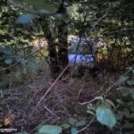 Auto vliegt uit de bocht bij Madesteinweg