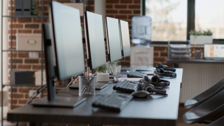 Telemarketing en colportage verder aan banden