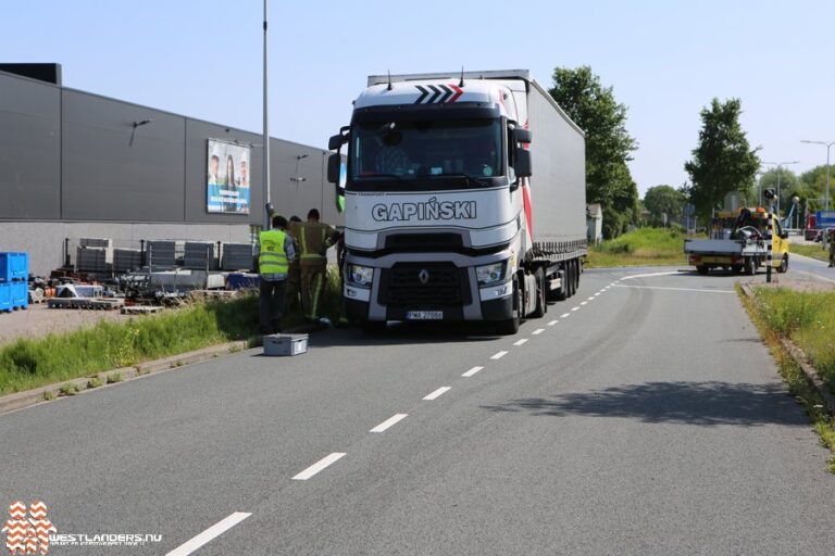 Dieseltank slaat lek na draaien vrachtwagen