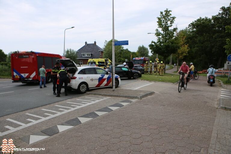Automobilist gewond na ongeluk Poeldijkseweg