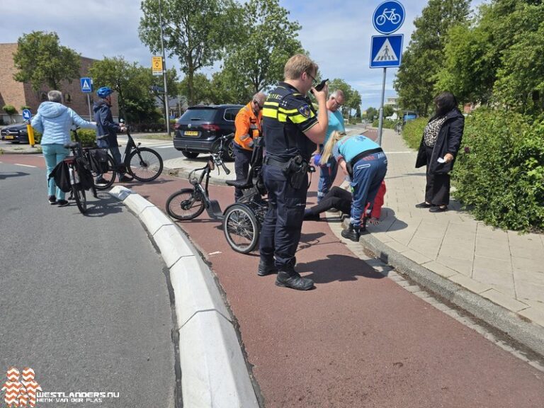 Vrouw gewond na ongeluk rotonde Leeuweriklaan